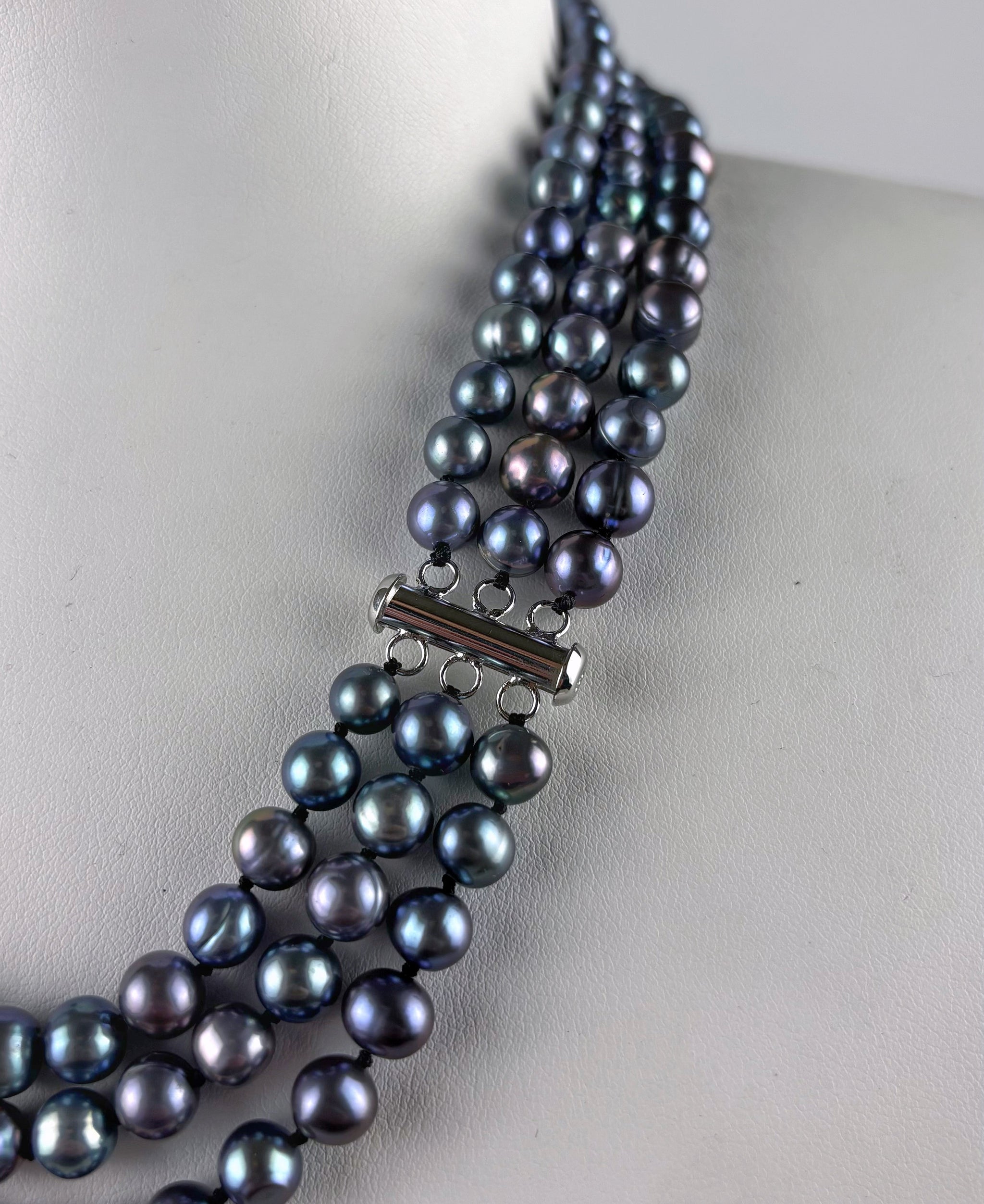 Collier de perles de culture d'eau douce bleues. Collier de perles en argent sterling. Grand collier de perles bleues. Collier de perles tendance. - France
