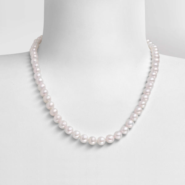 Collier de rang Princesse  longueur 46cm en Perles de Culture d'eau Douce   semi rondes taille 7mm couleur blanche fermoir forme haricot en Argent 925  et nœud entre chaque perle