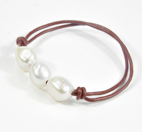 Necklace and bracelet "Boheme" chocolate leather - Snow